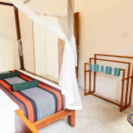 Hiriketiya Ladina Homestay Dikwella Esterno foto