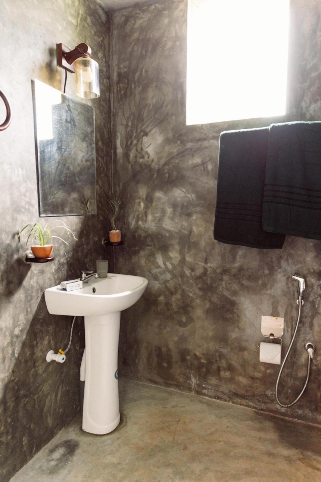 Hiriketiya Ladina Homestay Dikwella Esterno foto